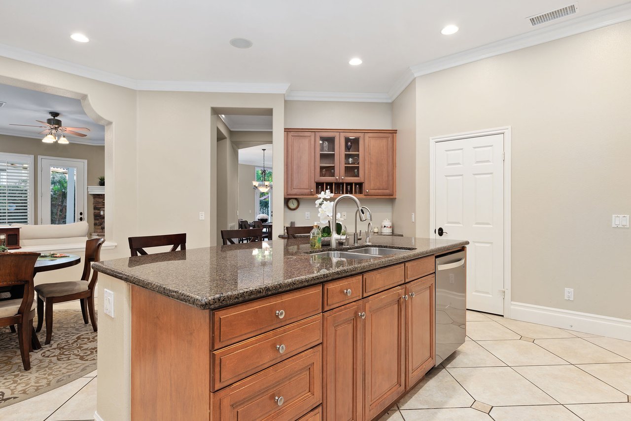 5275 Raven Hill Point