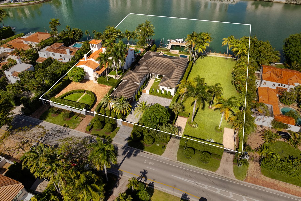 Pine Tree Drive, Miami Beach Waterfront