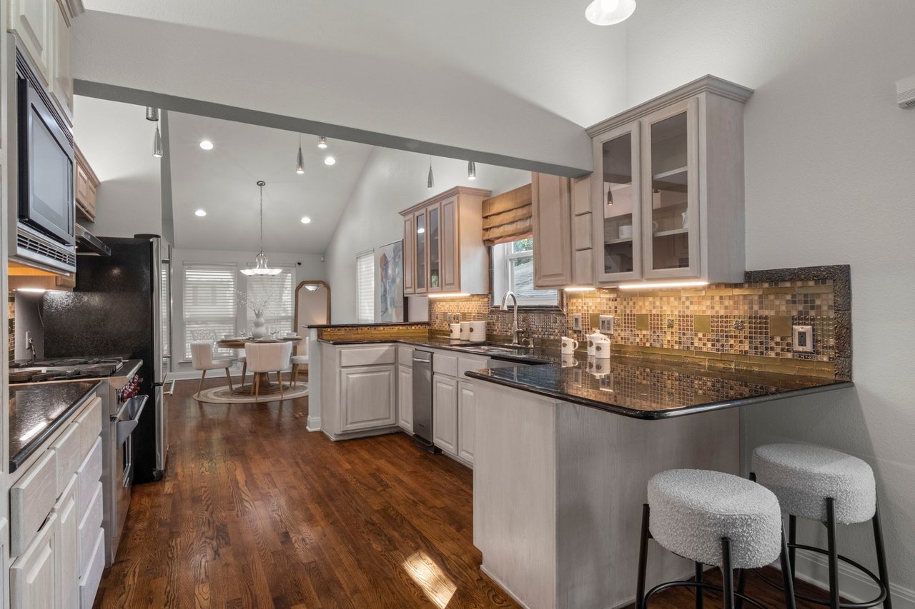 A Slice of Texas Charm in Alamo Heights