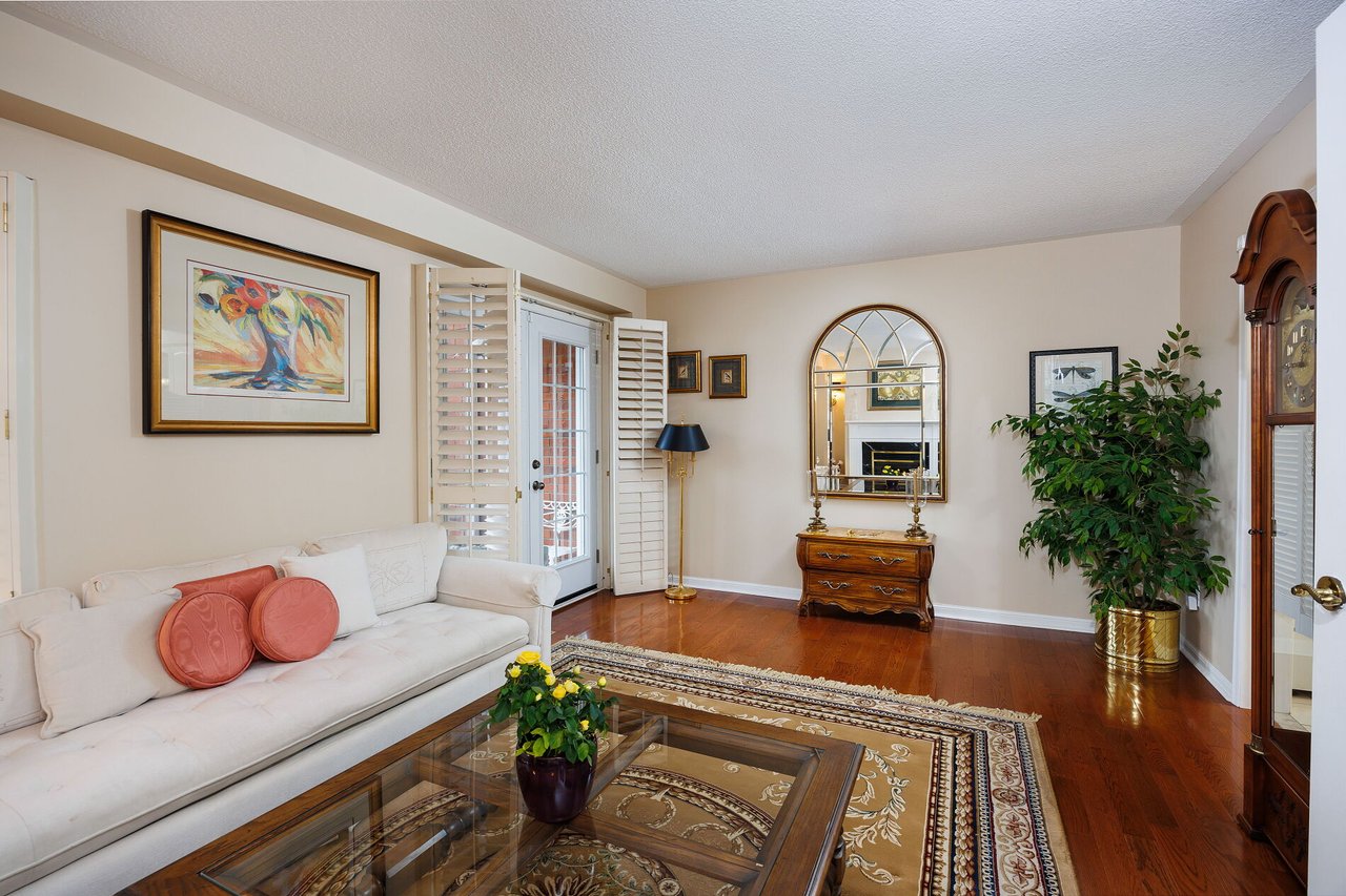 1415 Hazelton Boulevard 30