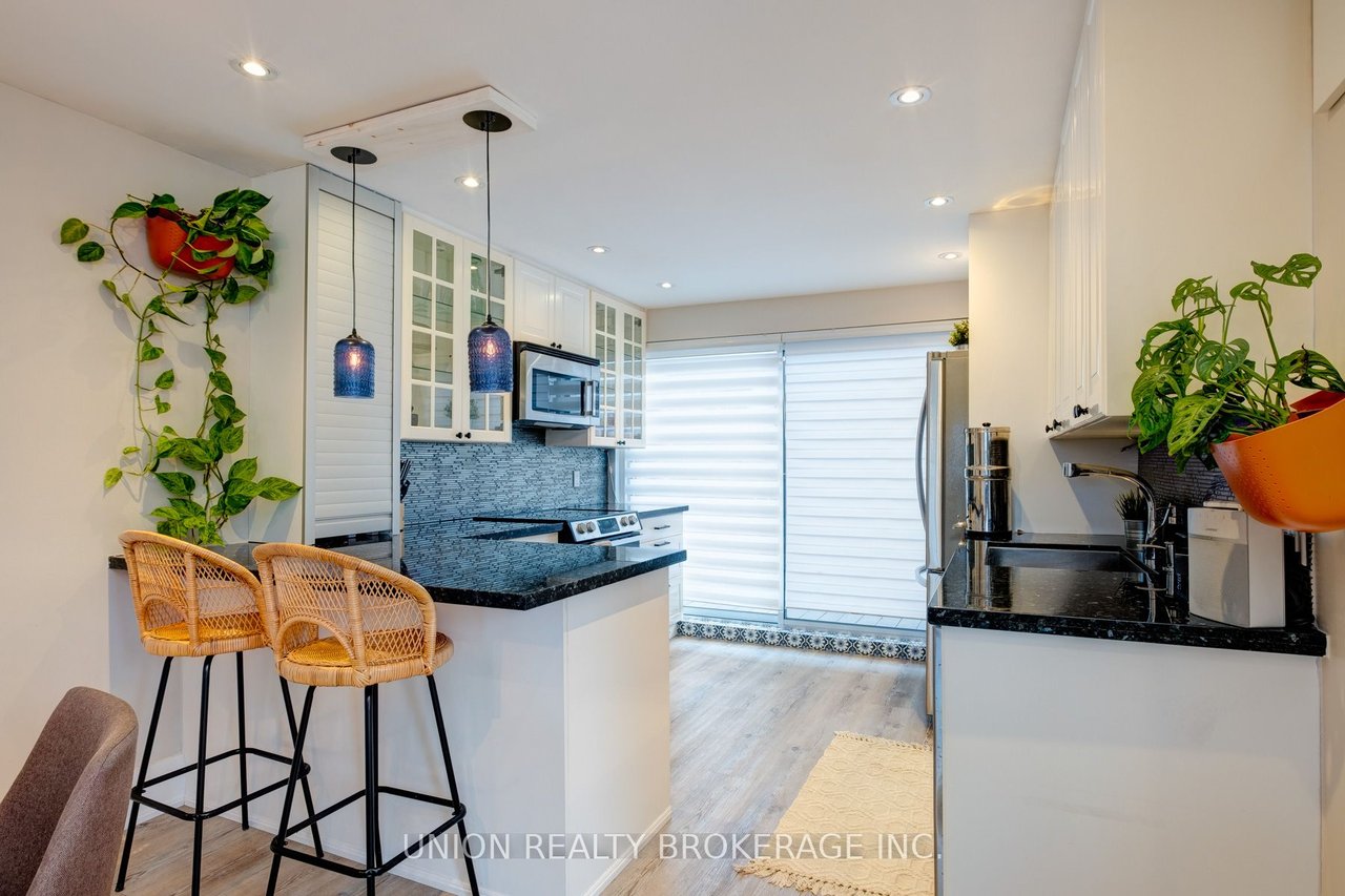 2366 Queen St E, Ste 1