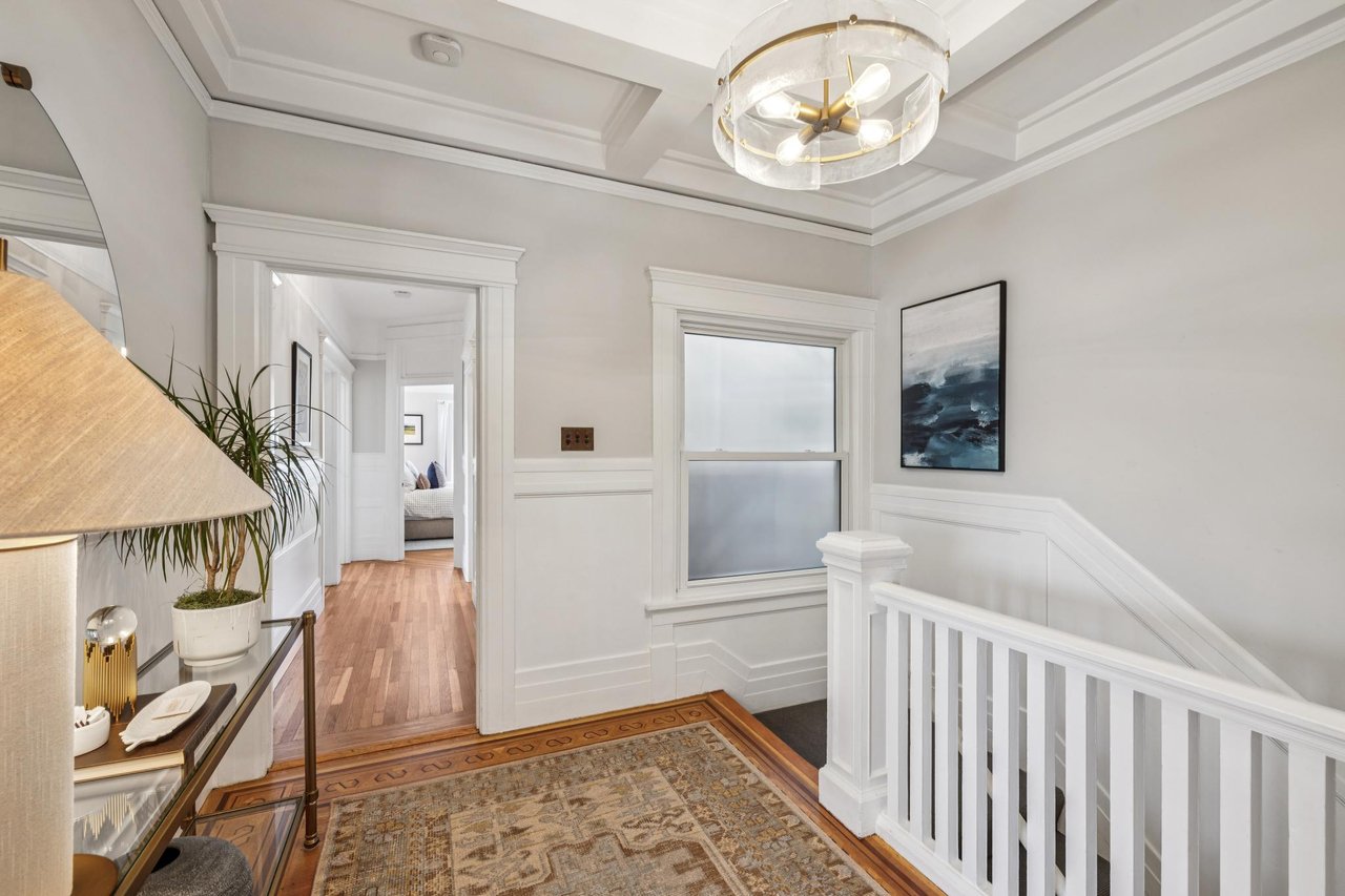 95 6th Avenue