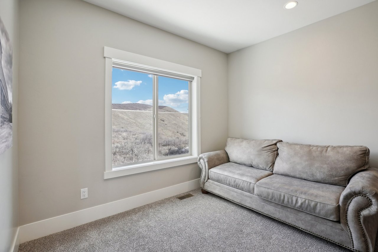 1713 E Viewside Cir