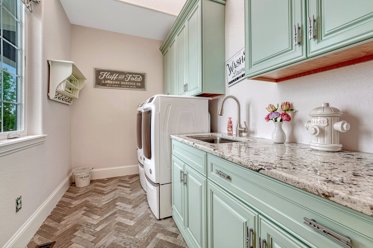 25995 Cave Spring Trail