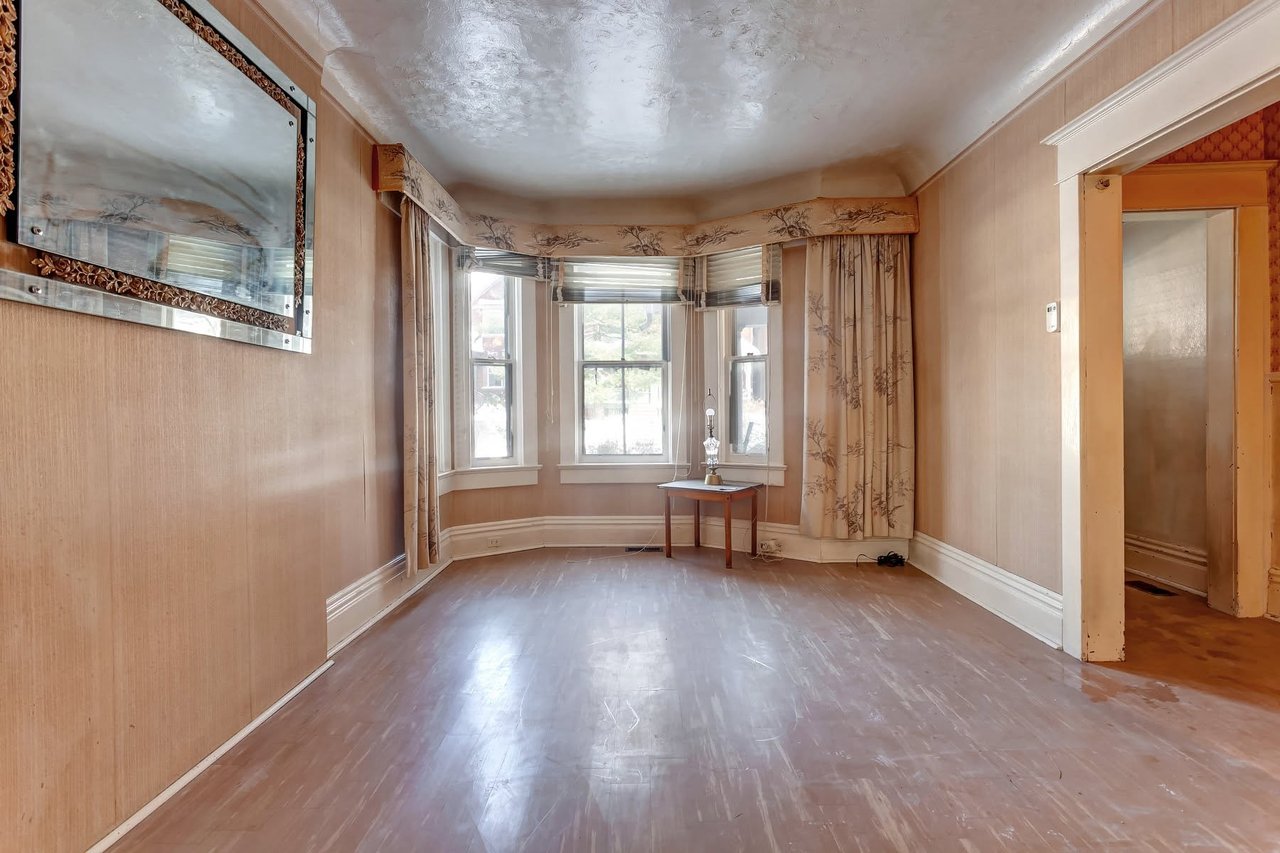 82 Glendale Ave