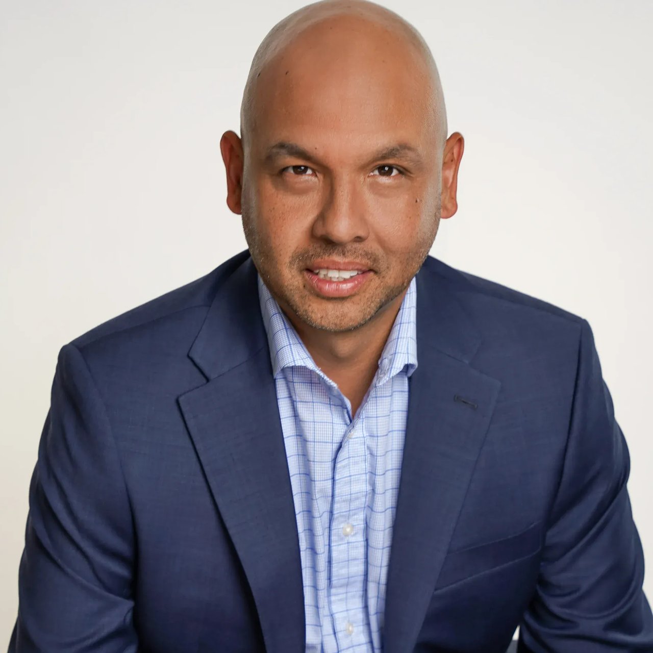 Dennis Lue Yat Wellington, FL Real Estate Broker Headshot