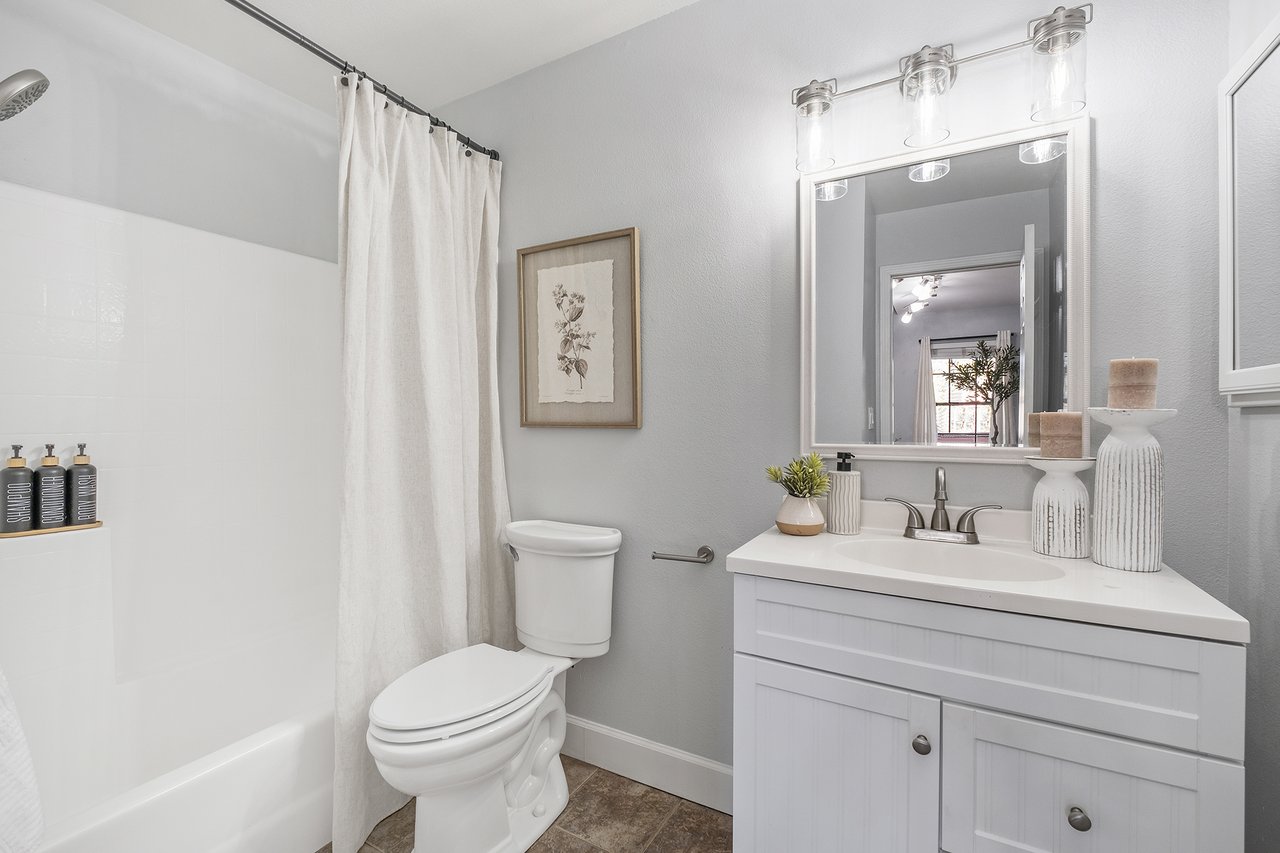 1064 Calle Del Cerro 1304