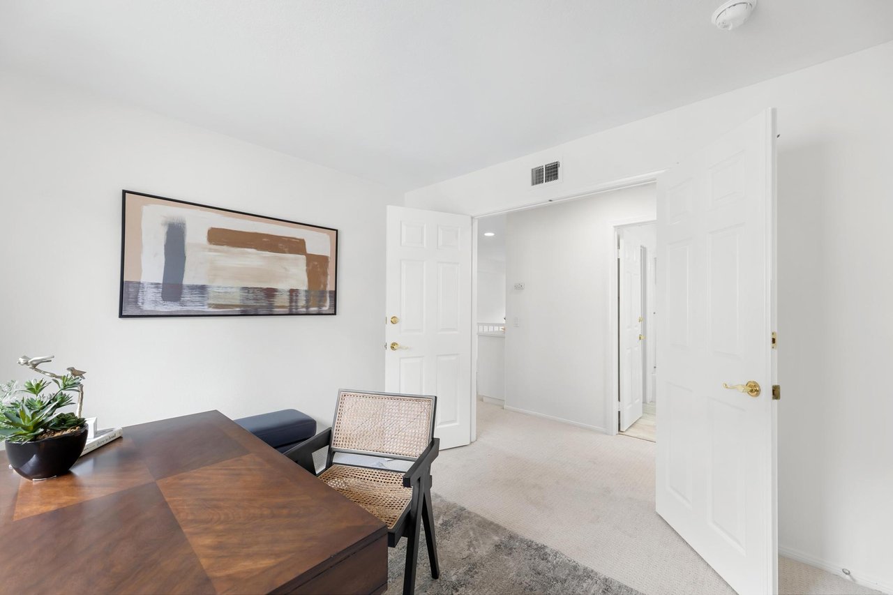 3098 Espana Ln