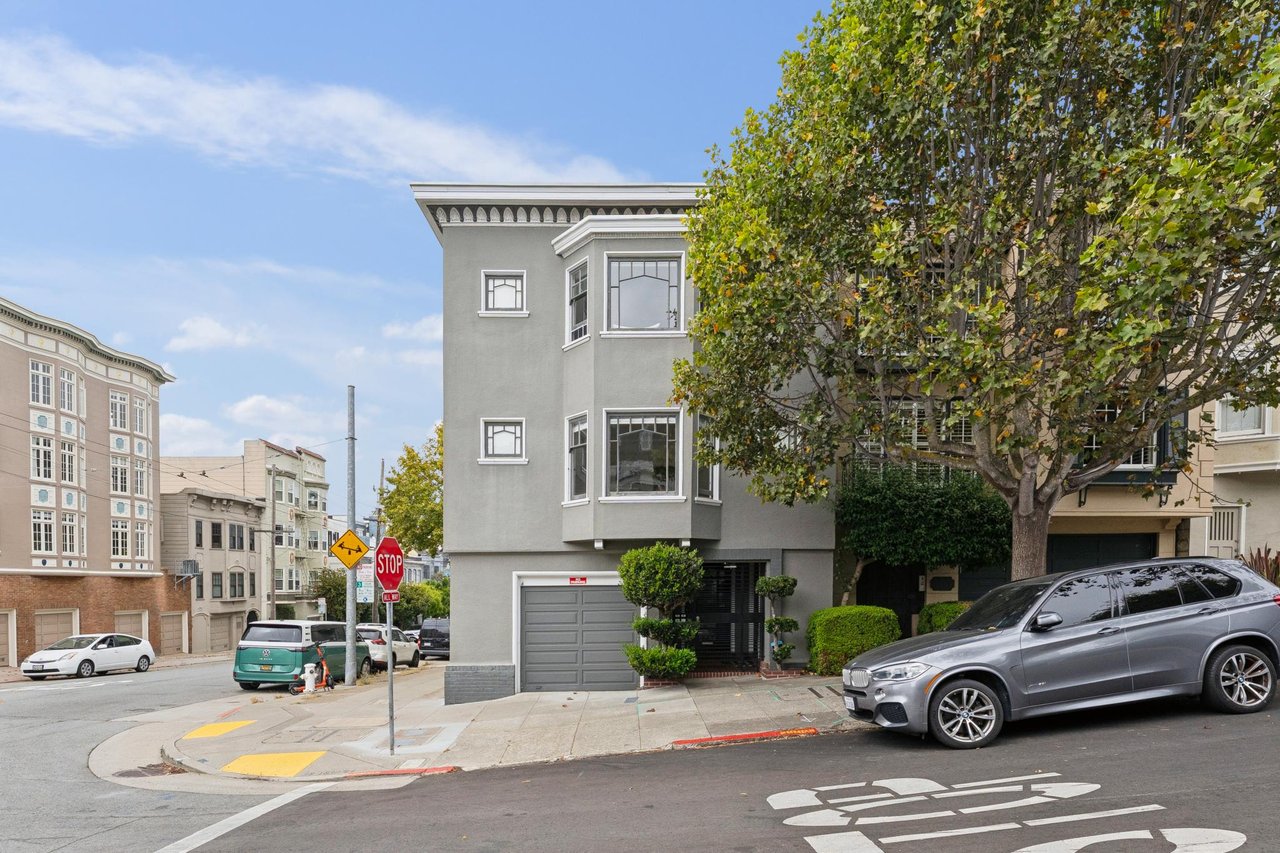 Completely Remodeled Luxury in Cow Hollow