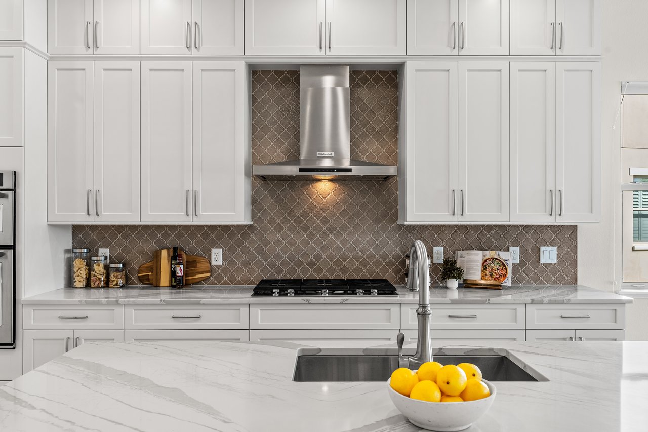 15606 Shorebird Lane