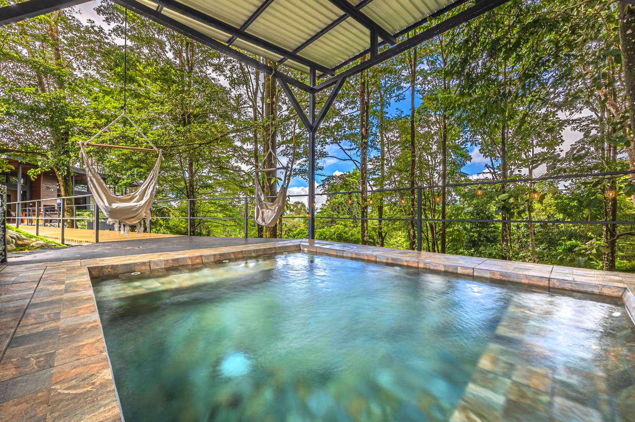 La Sombra Villas, Where Nature Meets Comfort in Tinamates!