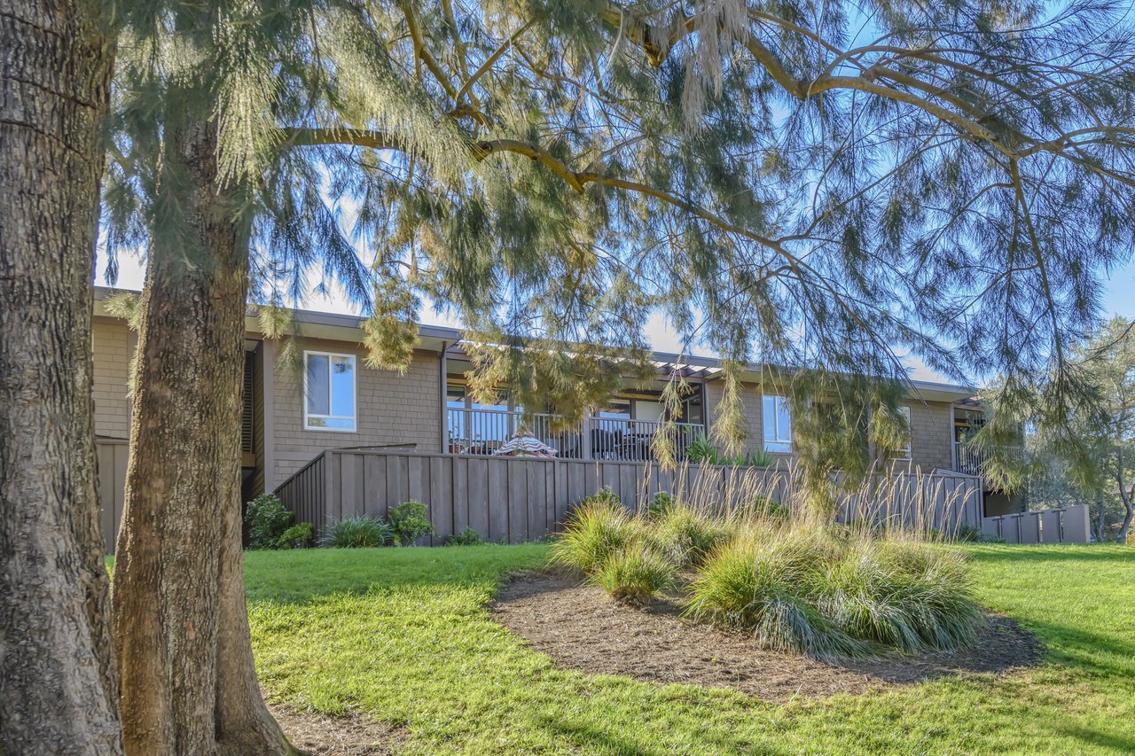 Charming Condo Offering Country Club Appeal