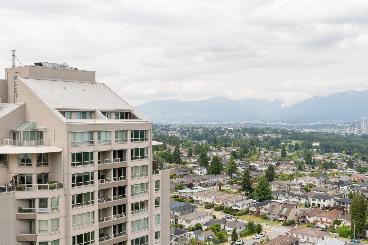 6055 Nelson Ave, #2102