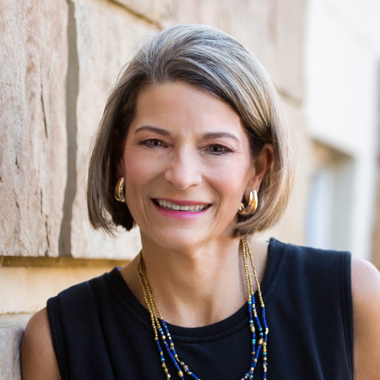 Liz Young Charlotte, NC Real Estate Agent Headshot