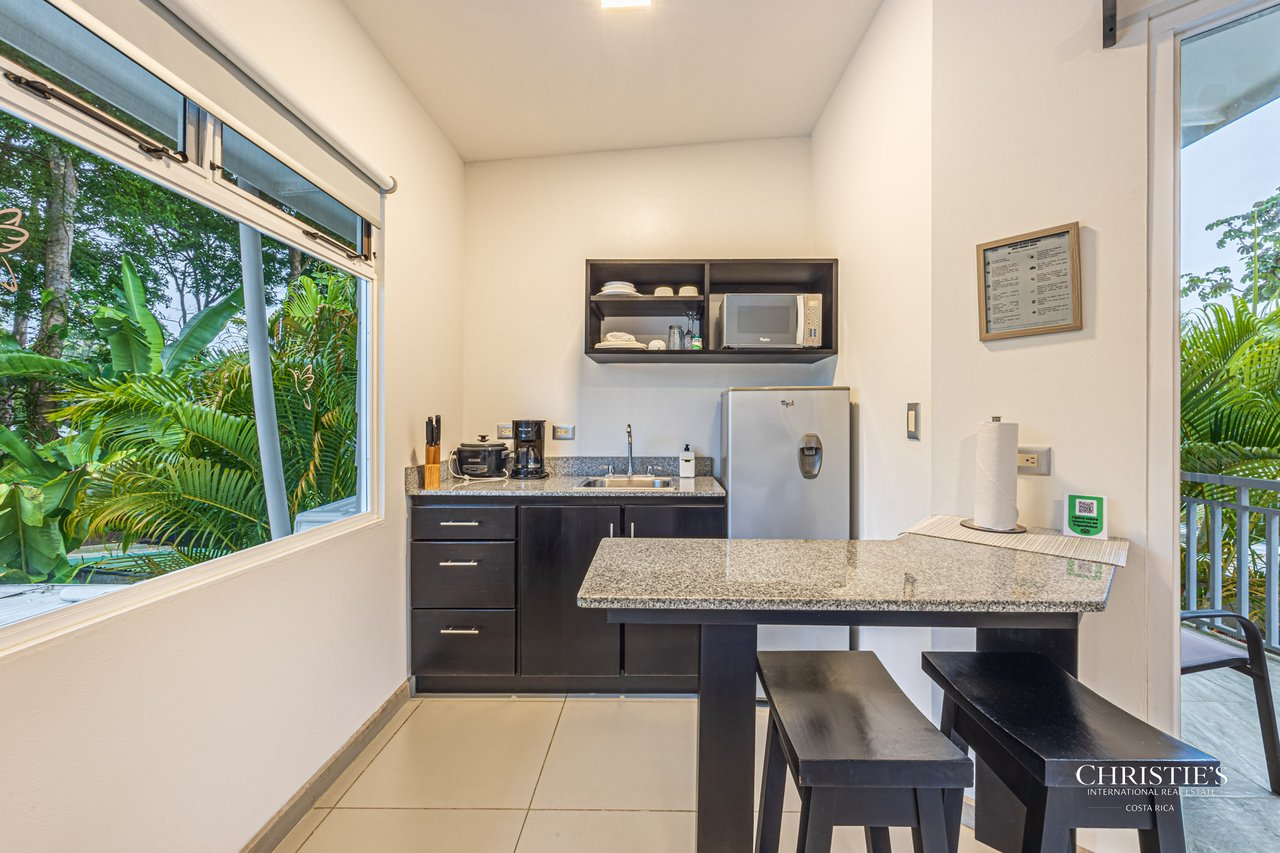 Uvita Paradise Hotel – Walk-to-Beach Boutique Hospitality Opportunity