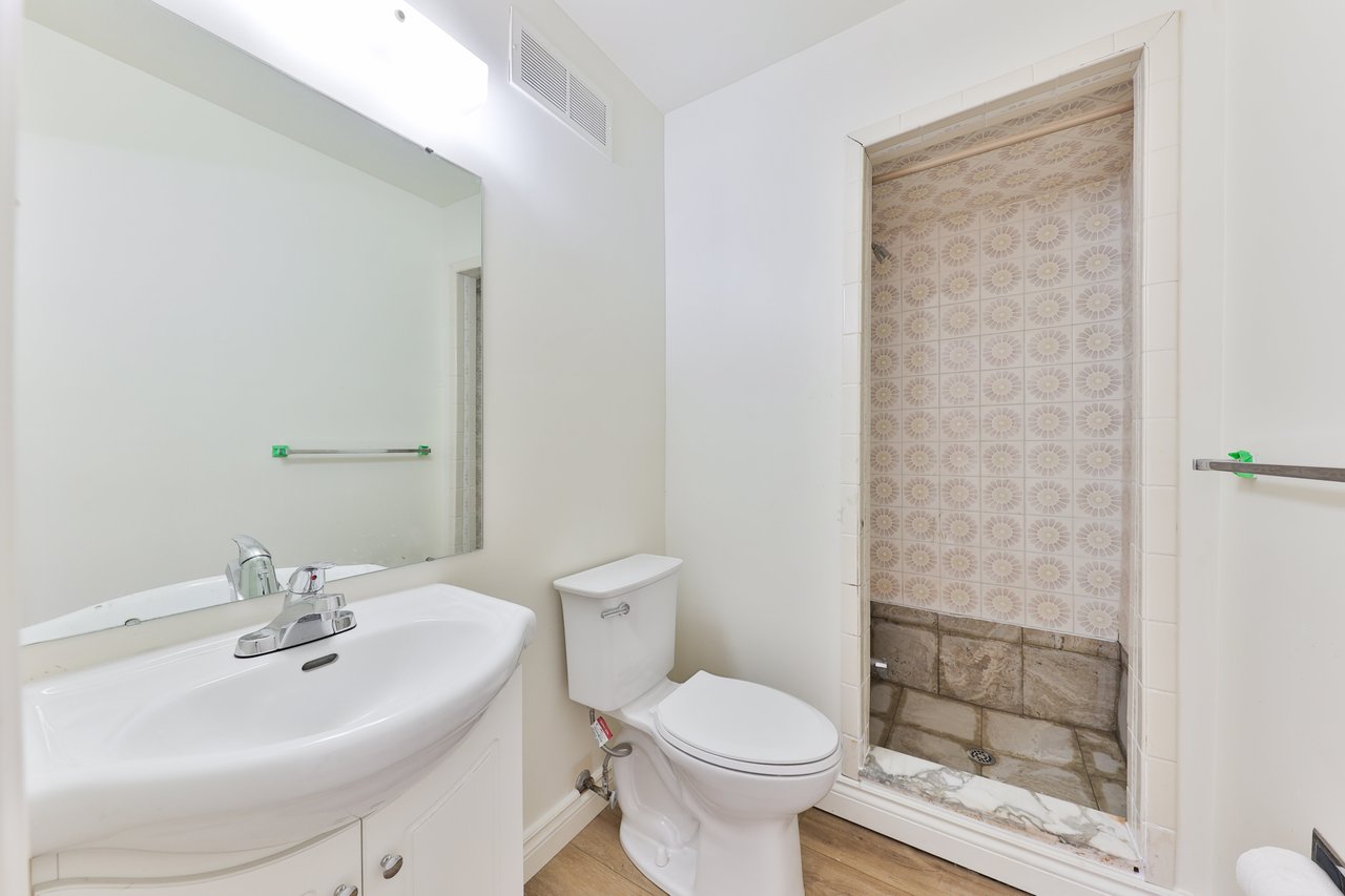 1160 Walden Circle #11
