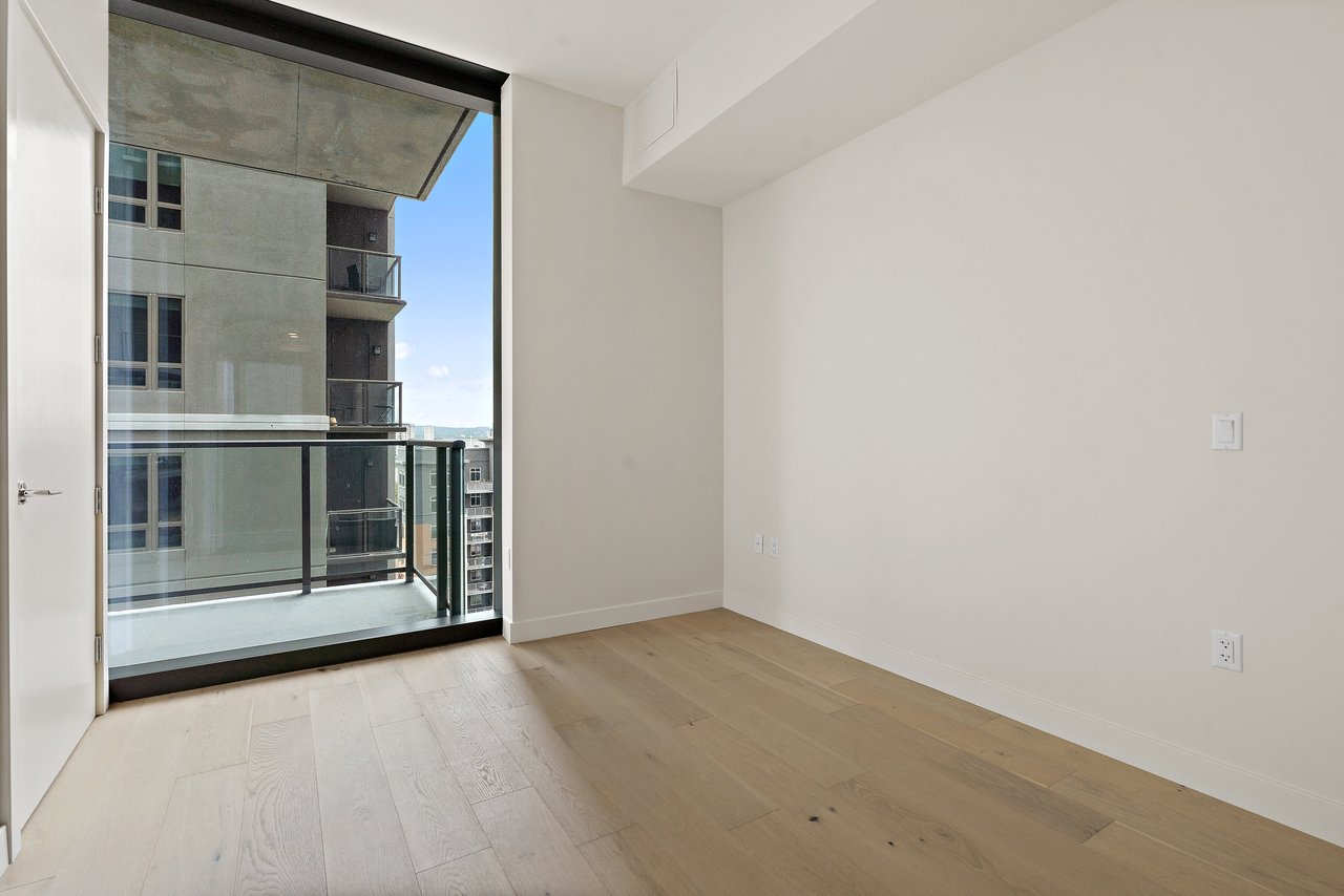 44 East Ave #1203