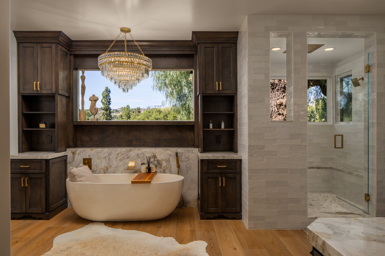 7017 Via Mariposa Sur