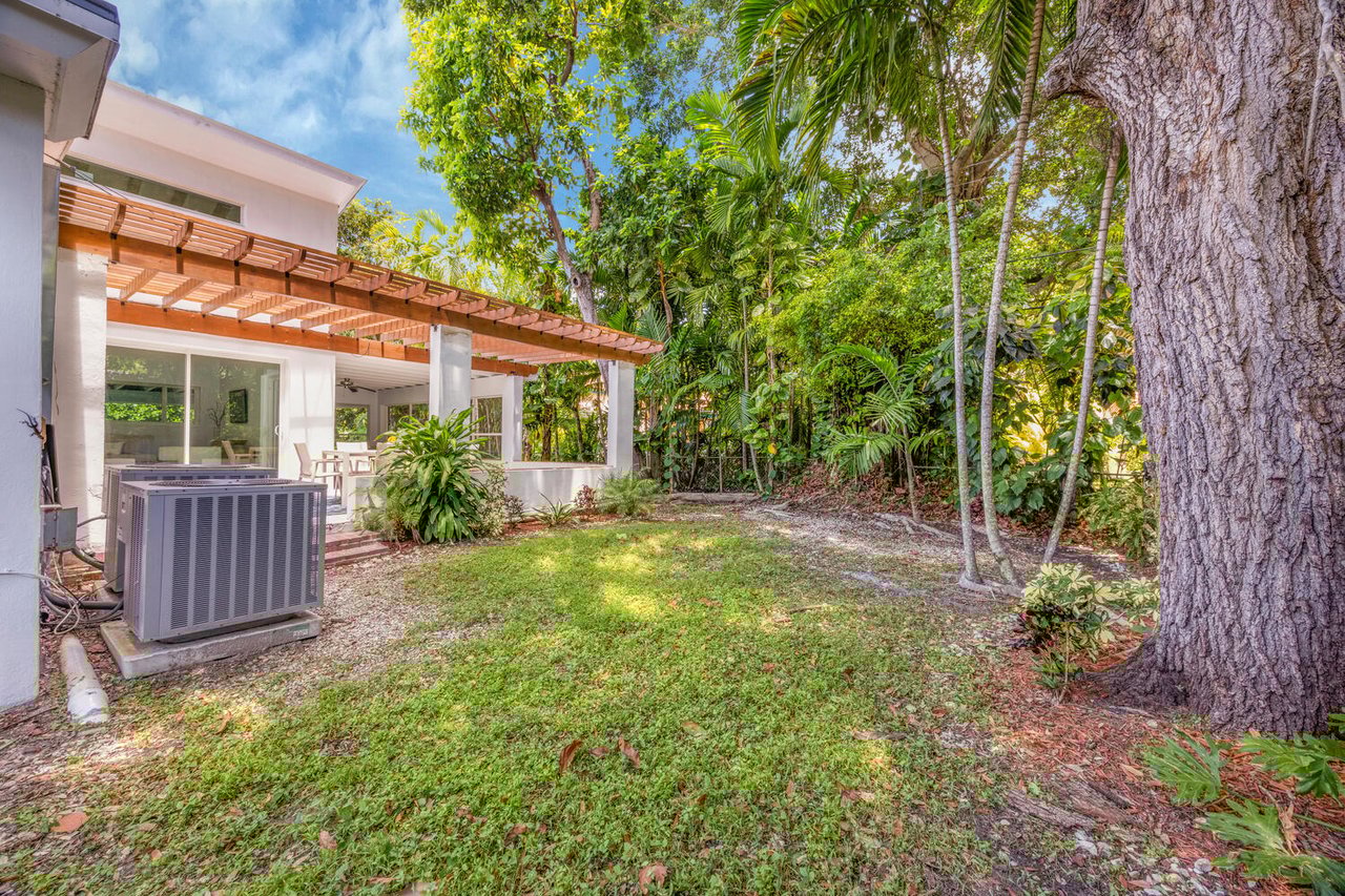 Coral Gables Beauty Just Listed