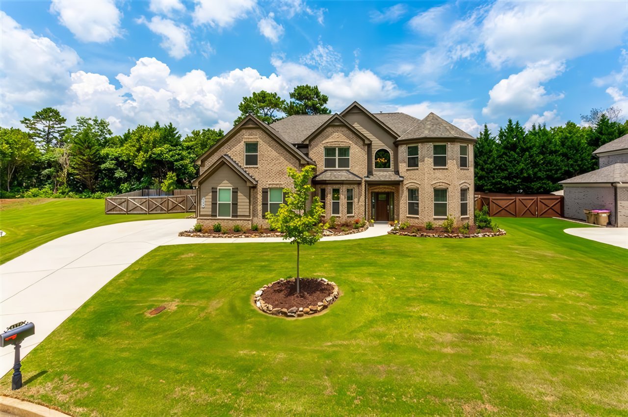 4170 Mayhill Cir
