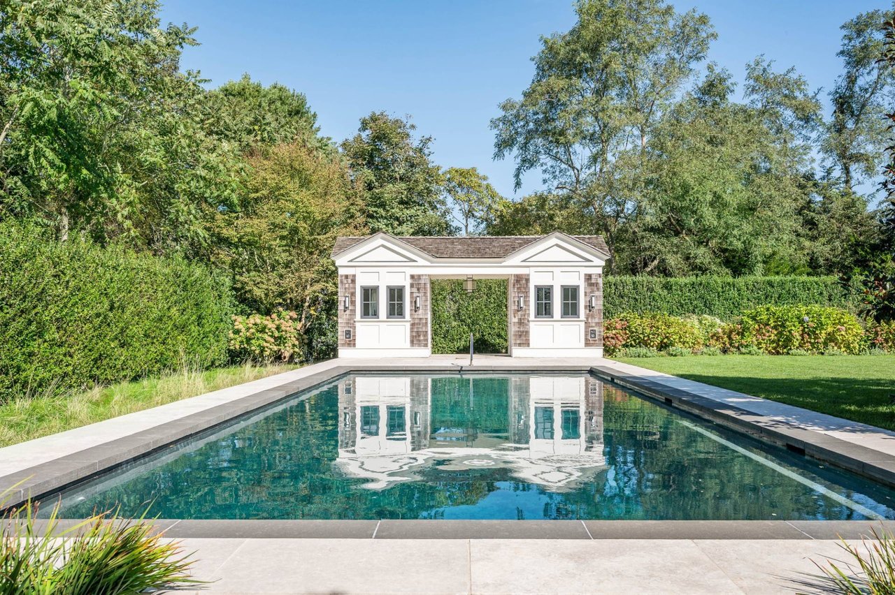A MODERN CLASSIC IN SOUTHAMPTON'S ESTATE DISTRICT
