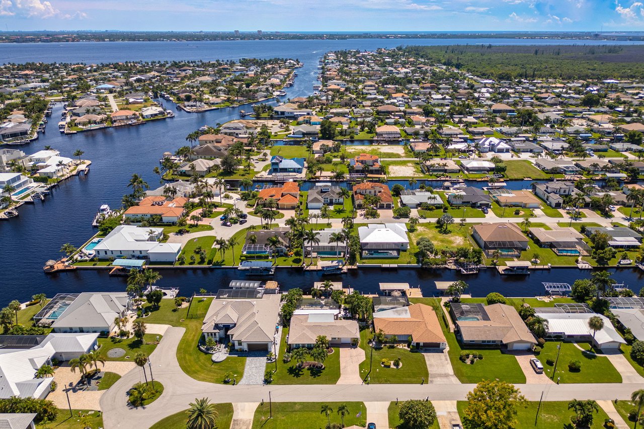 Living in Cape Coral, FL in 2026: Neighborhoods, Lifestyle & Real Estate Tips