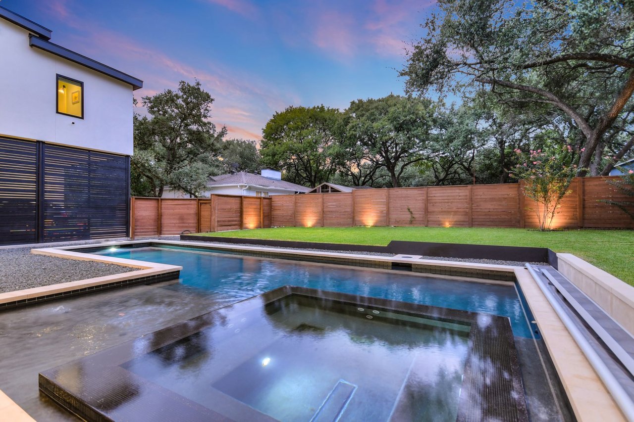 Reveille Modern