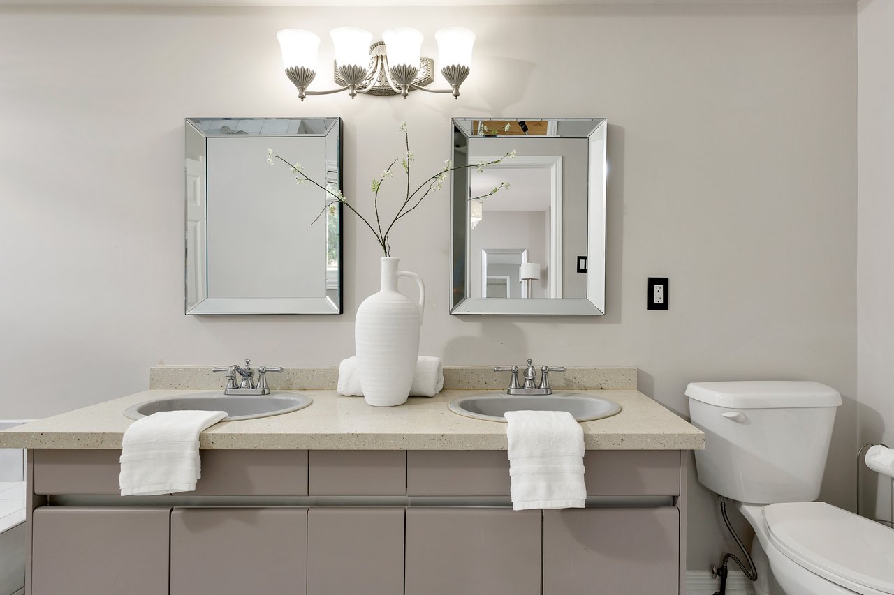 2006 Glenada Crescent Unit 7