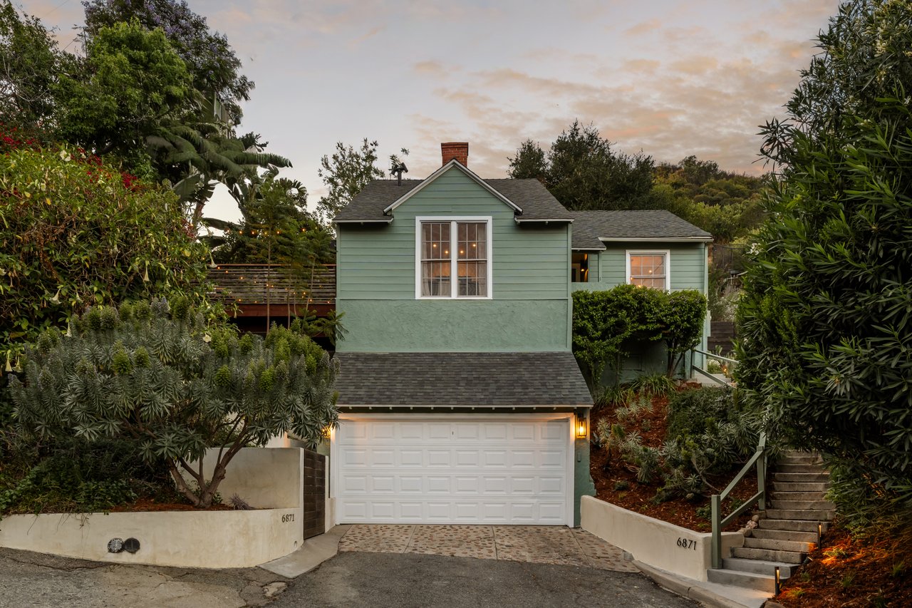 6871 Sunny Cove
