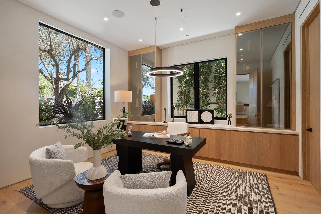 528 Marguerita Avenue