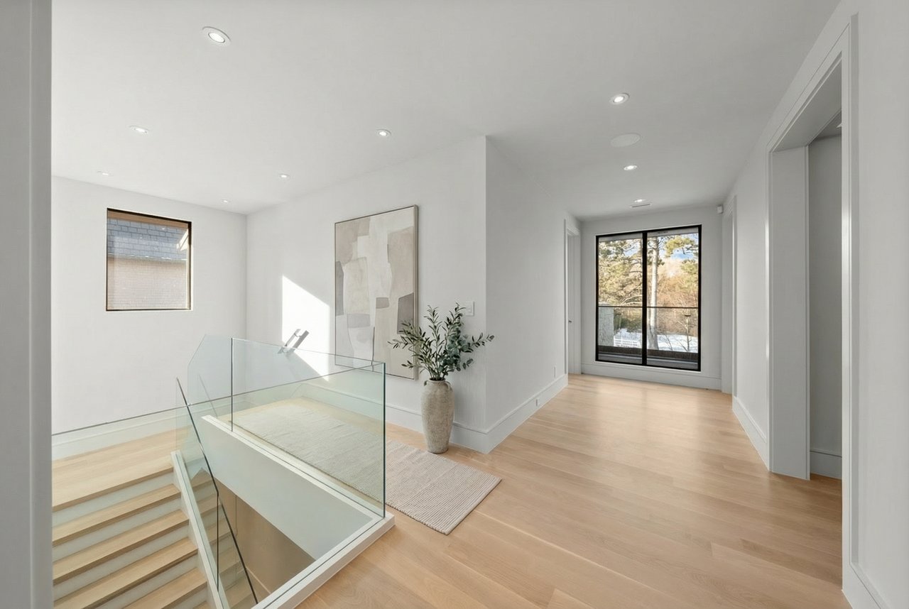 Uniquely Distinguished Property