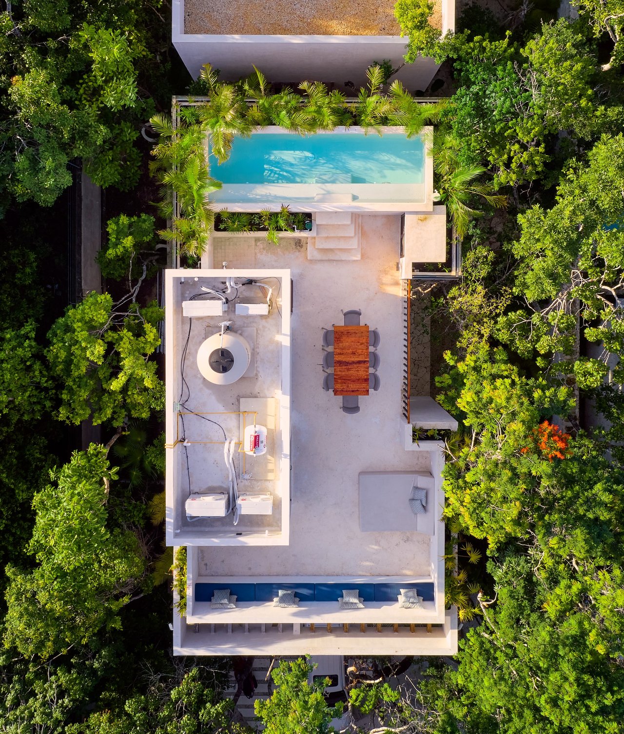 Casa Thomas | 3BR Jungle Villa with Rooftop Pool