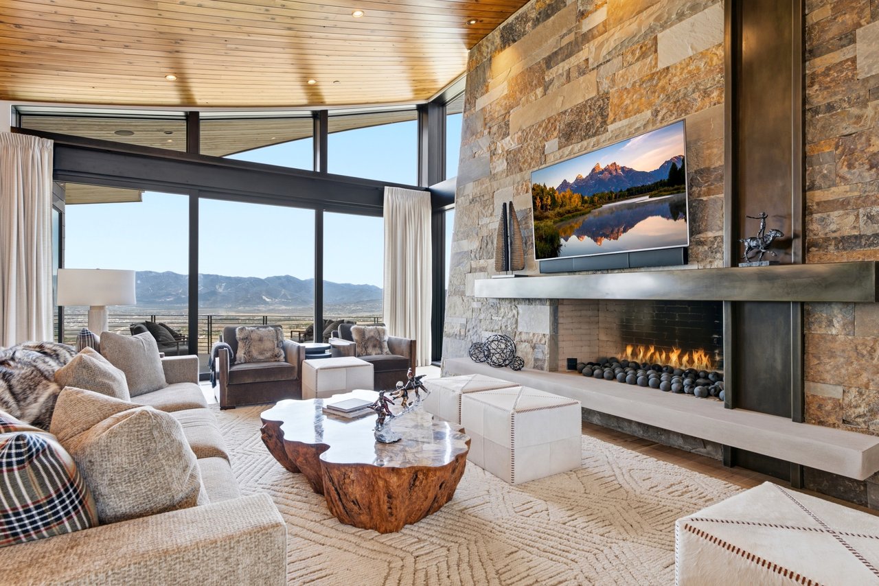 Top-of-Promontory Architectural Estate — Furnished & Turnkey - Front-Row Mountain Views