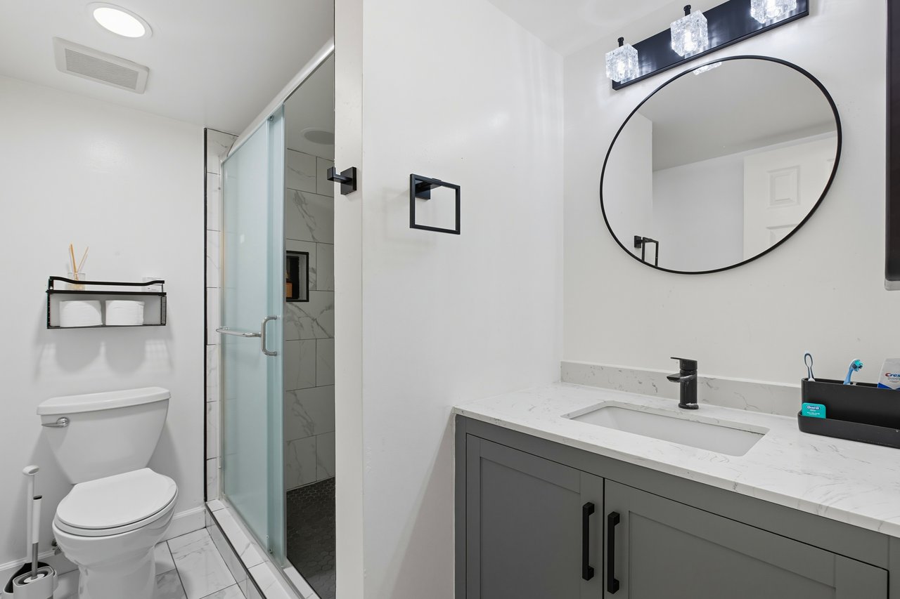 Luxury Turnkey Furnished Condo