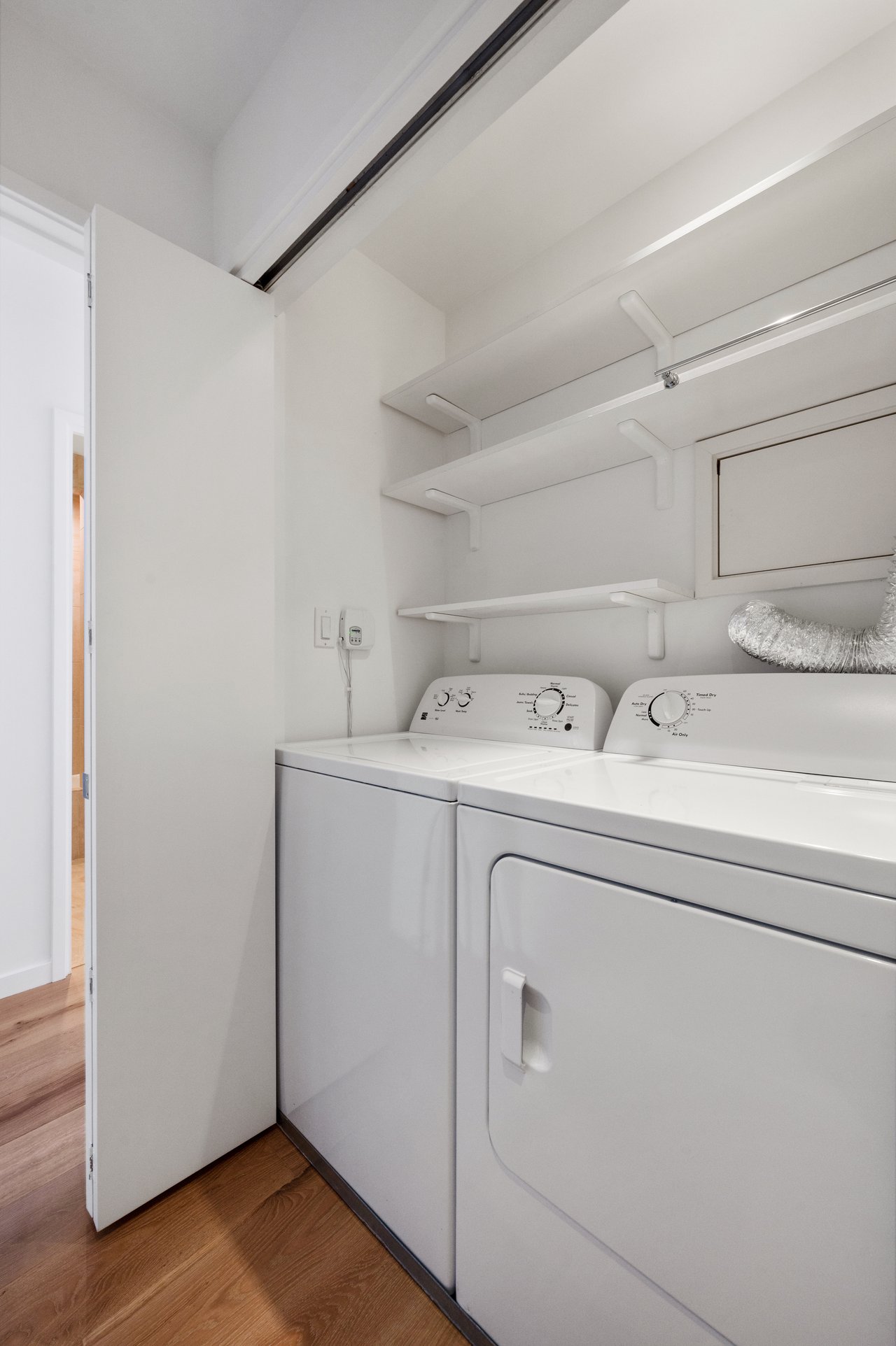 3-Bdrm View Apartment at 1080 Chestnut