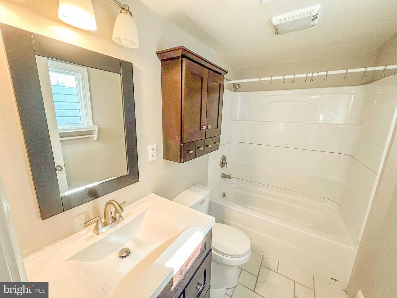 220 Saint Marys St, Phoenixville, PA 19460	