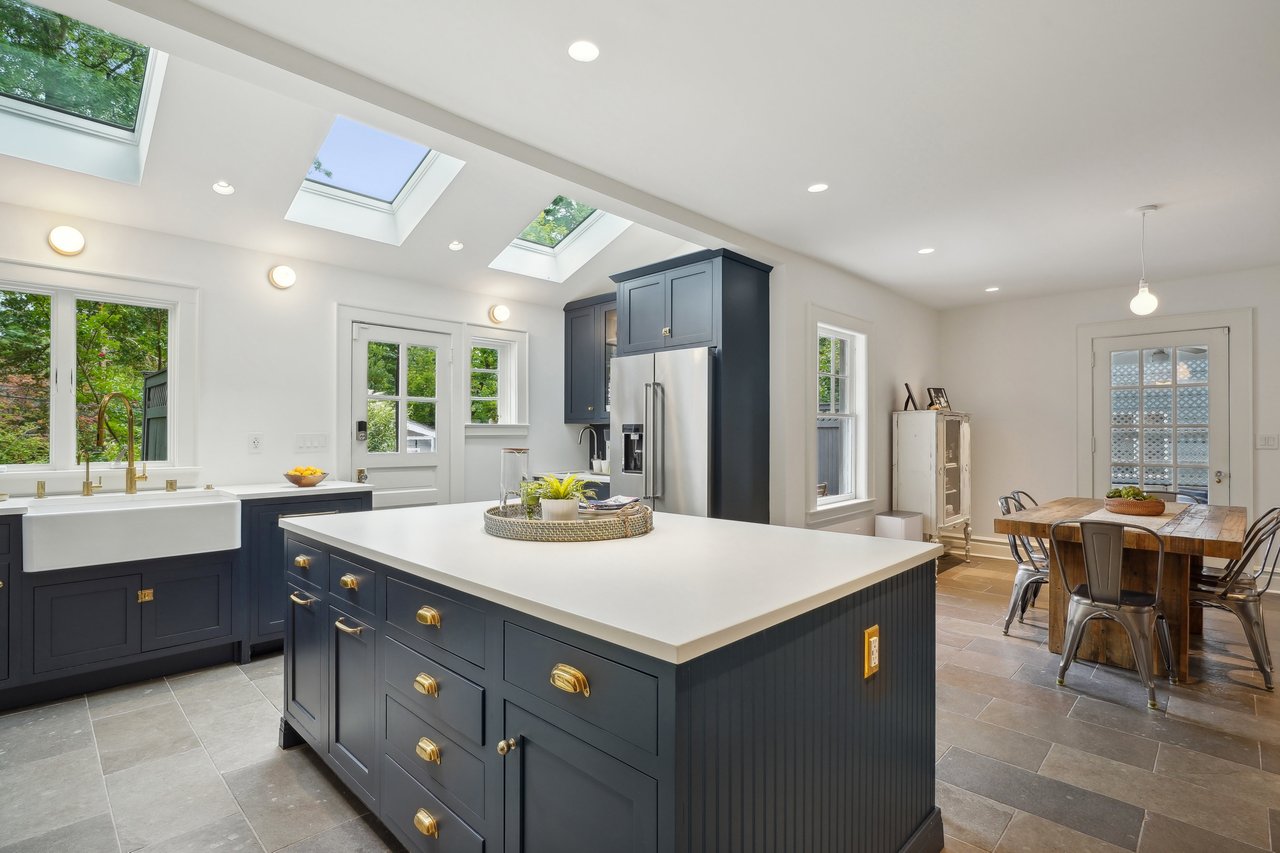 32 Rynda Rd