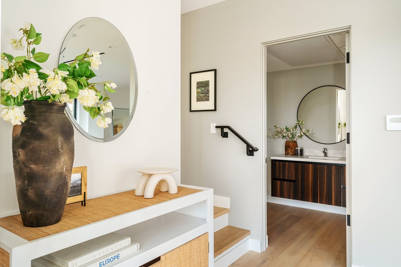 Ambrosia at Hillhurst