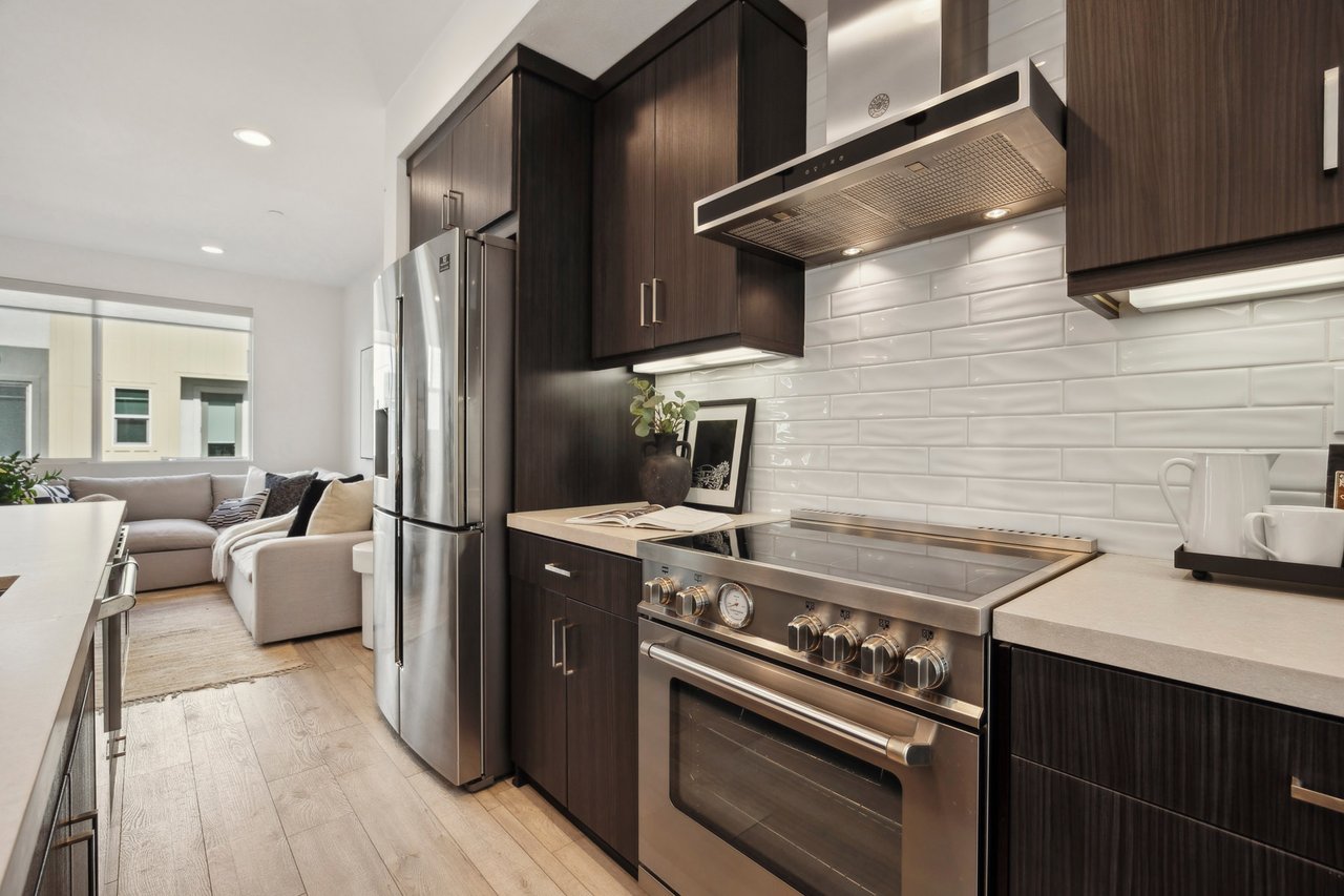 172 Uptown Cir