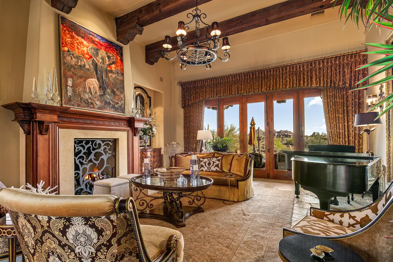 7311 E ARROYO HONDO Road