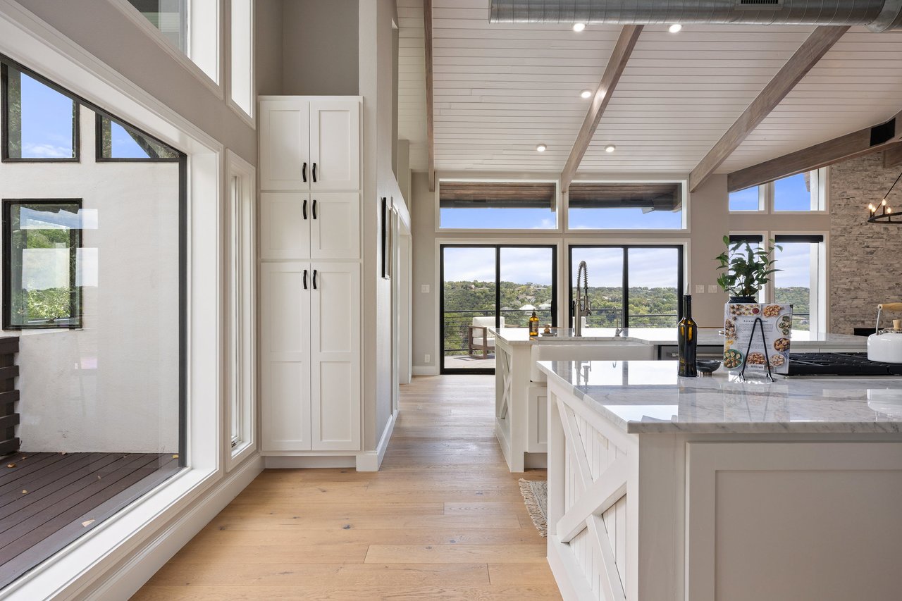 6905 Ladera Norte | Contemporary Northwest Hills Estate
