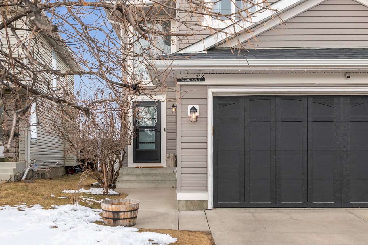 218 Coville Circle NE