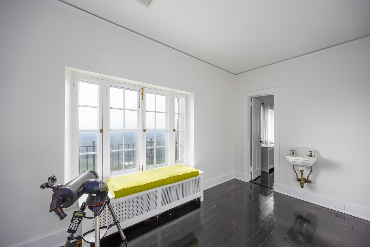 401 Woodmont Road