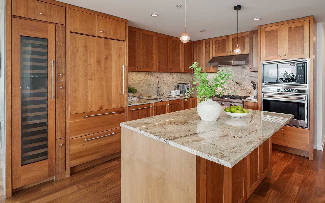 The Vibrant Downtown Lifestyle Awaits at Bellevue Towers