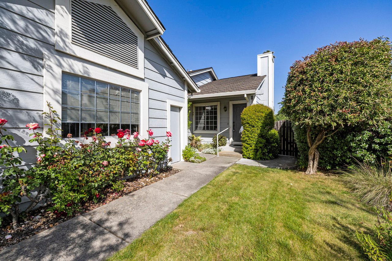 Charming Single-Level PUD in Petaluma’s Sought-After Morningstar Community