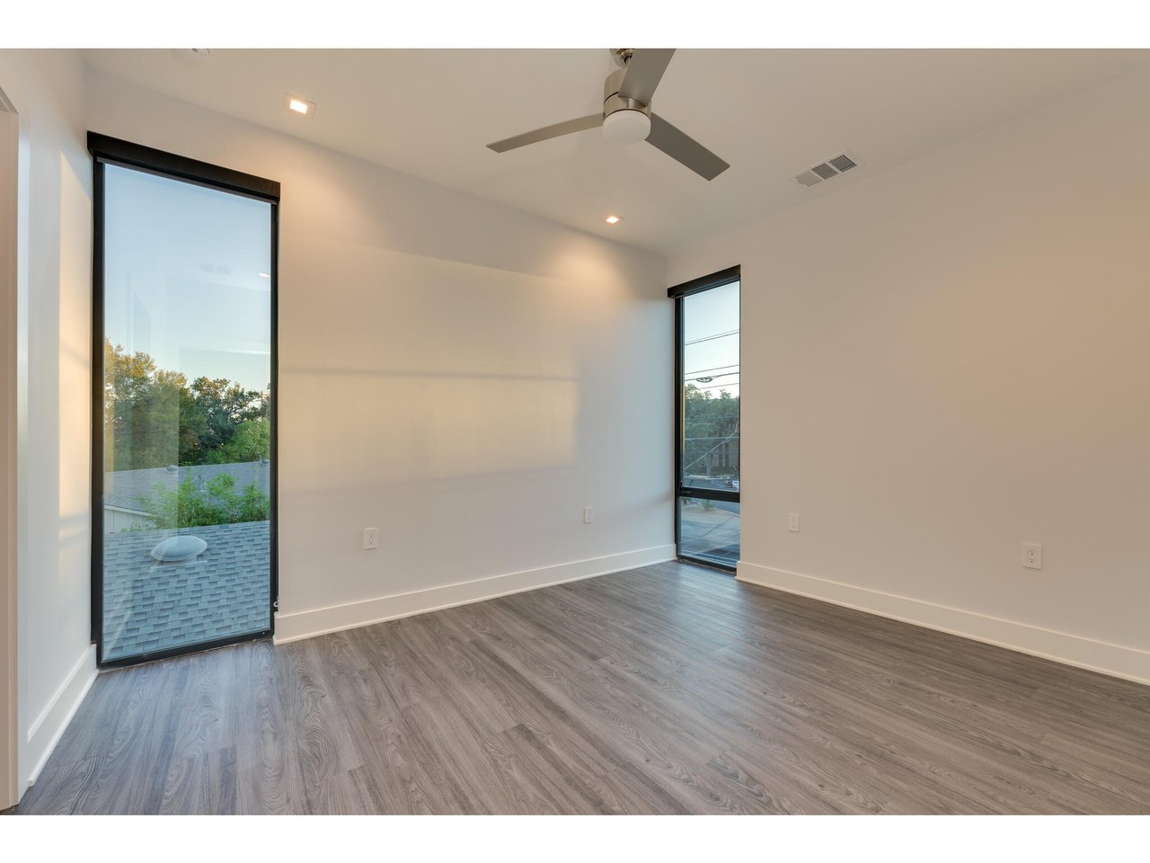 New Construction Luxury Lease in Central Austin with Guest House