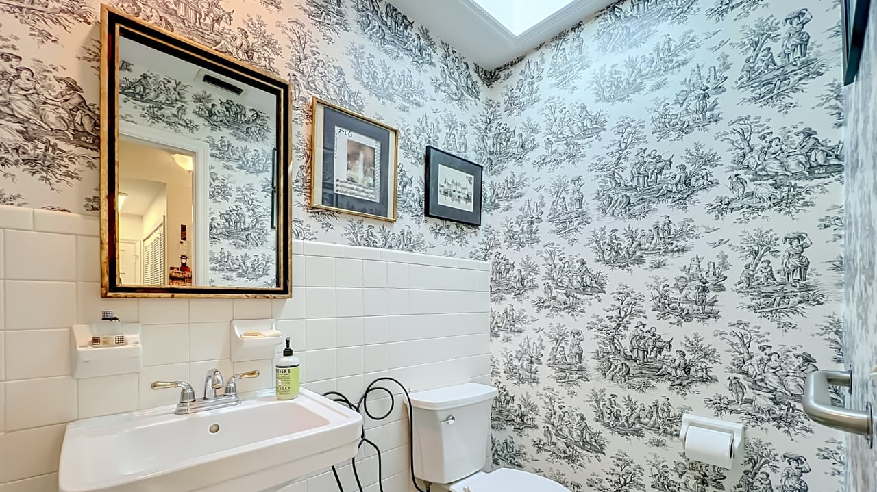 Winter Park Vias Traditonal 5-Bedroom Home near Racquet Club
