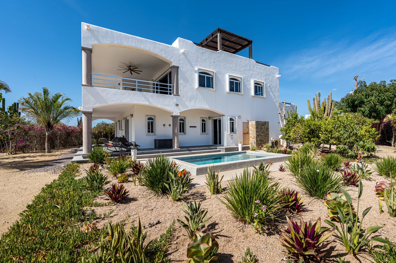 Casa Bougainvillea