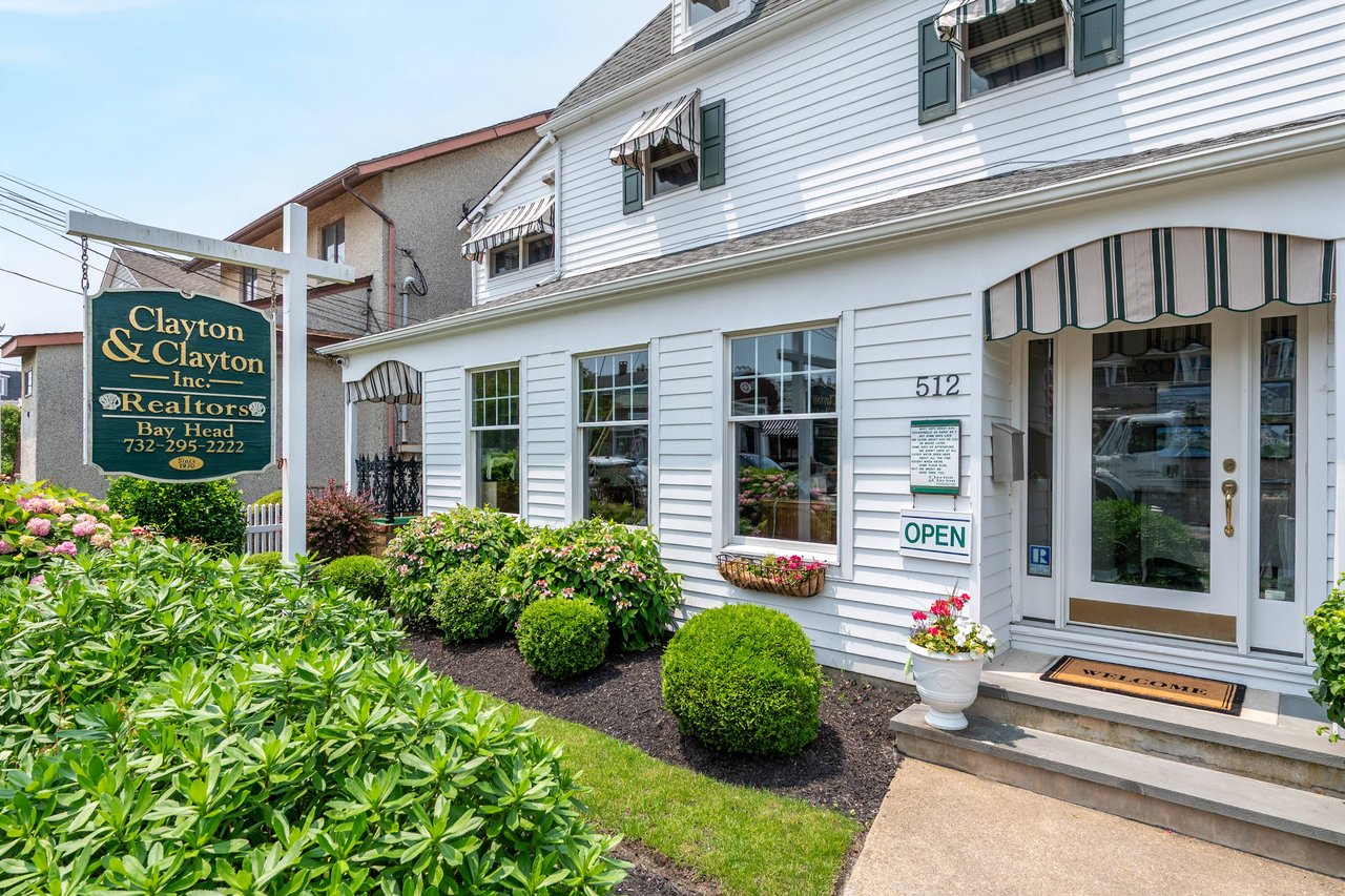 #4 Beautiful Well Design on the First Floor With Outside Deck - Just 3 Homes From Ocean, Bay Head, New Jersey