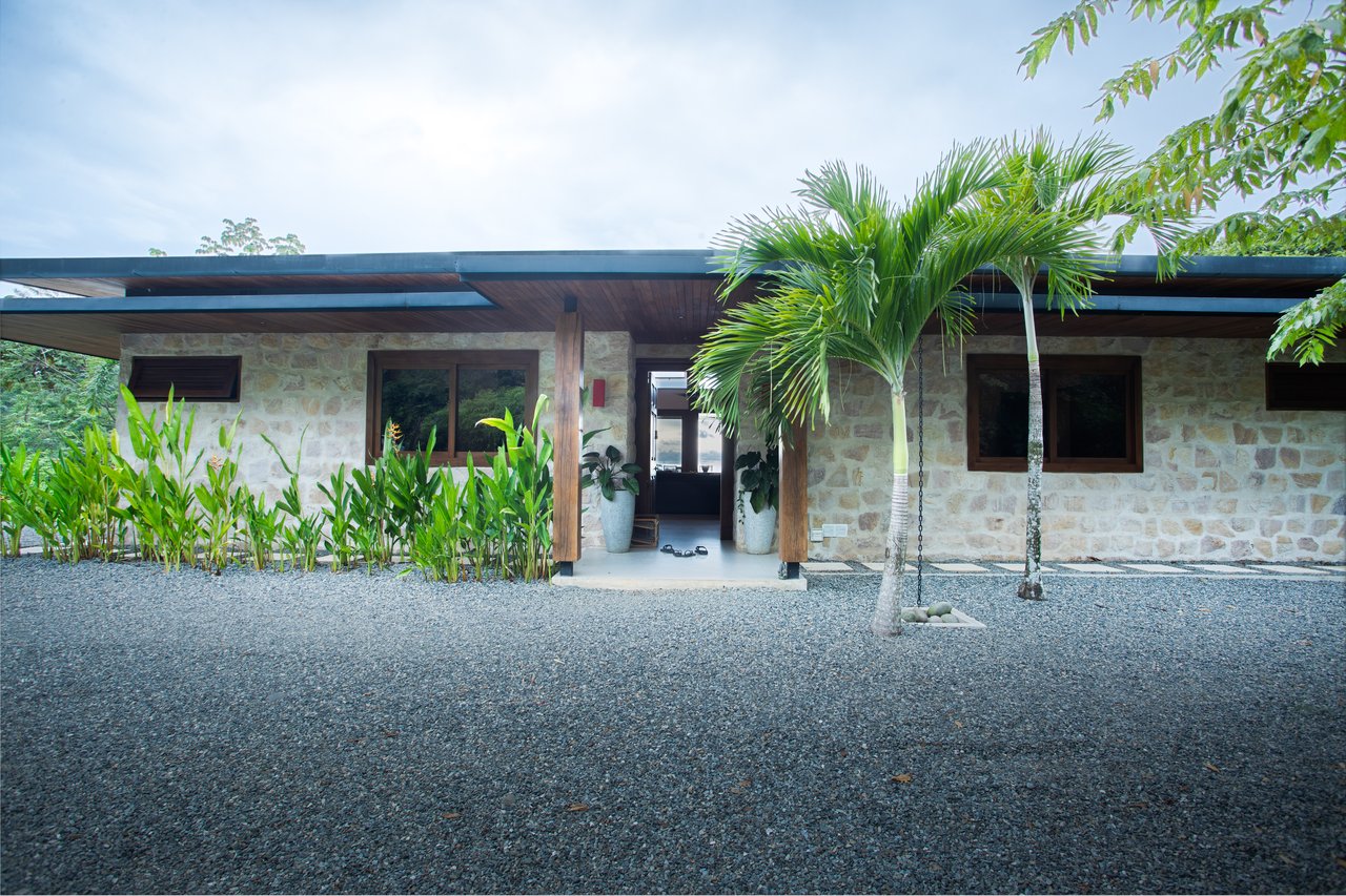 Ocean View Home Perezoso Road, Ojochal